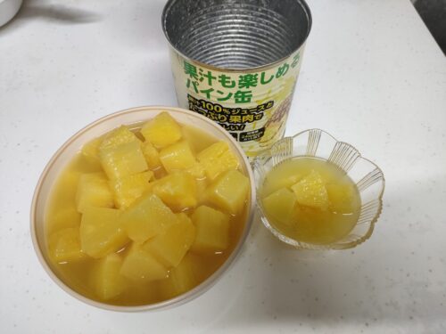 ドン・キホーテ　パイン缶